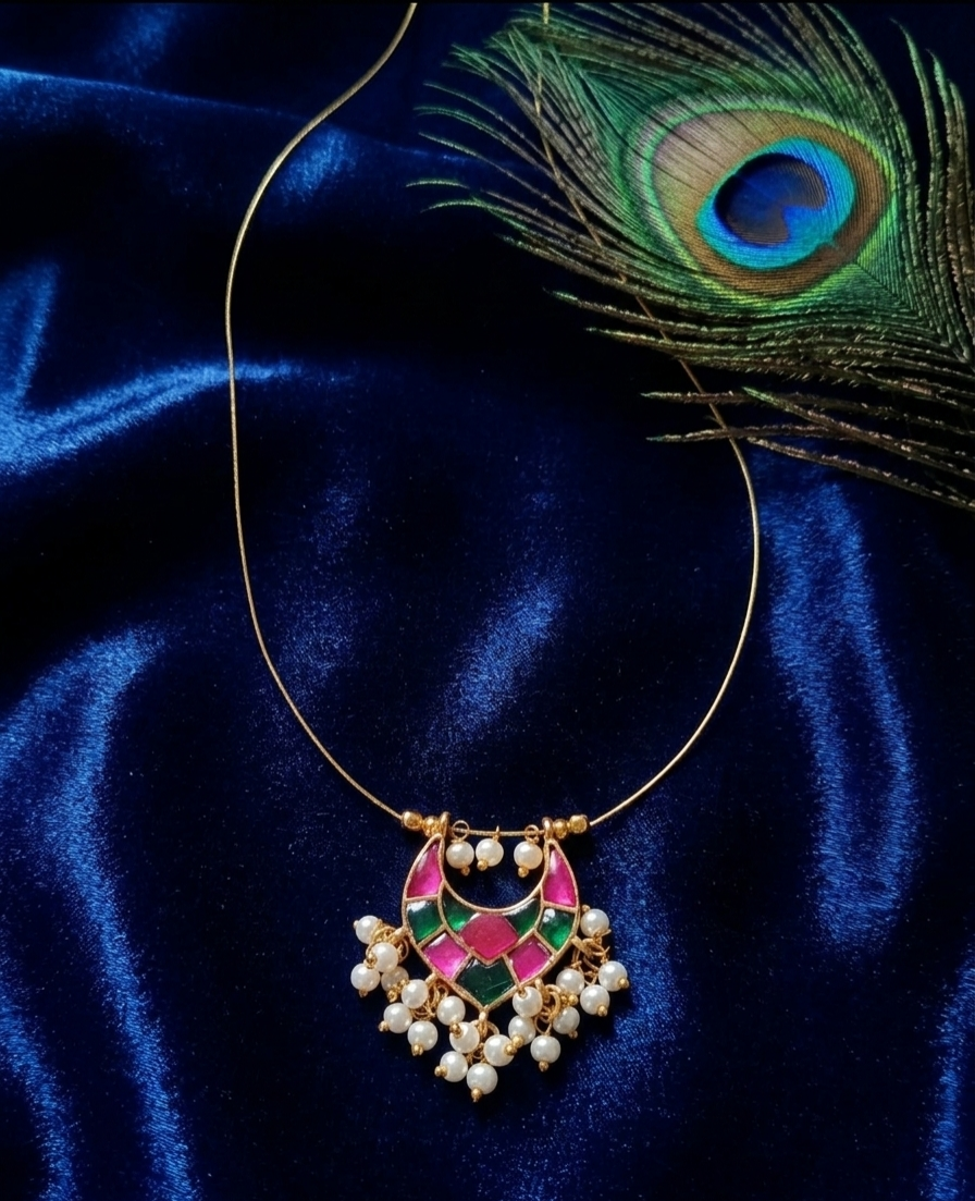 Kundan Pendant Invisible Necklace