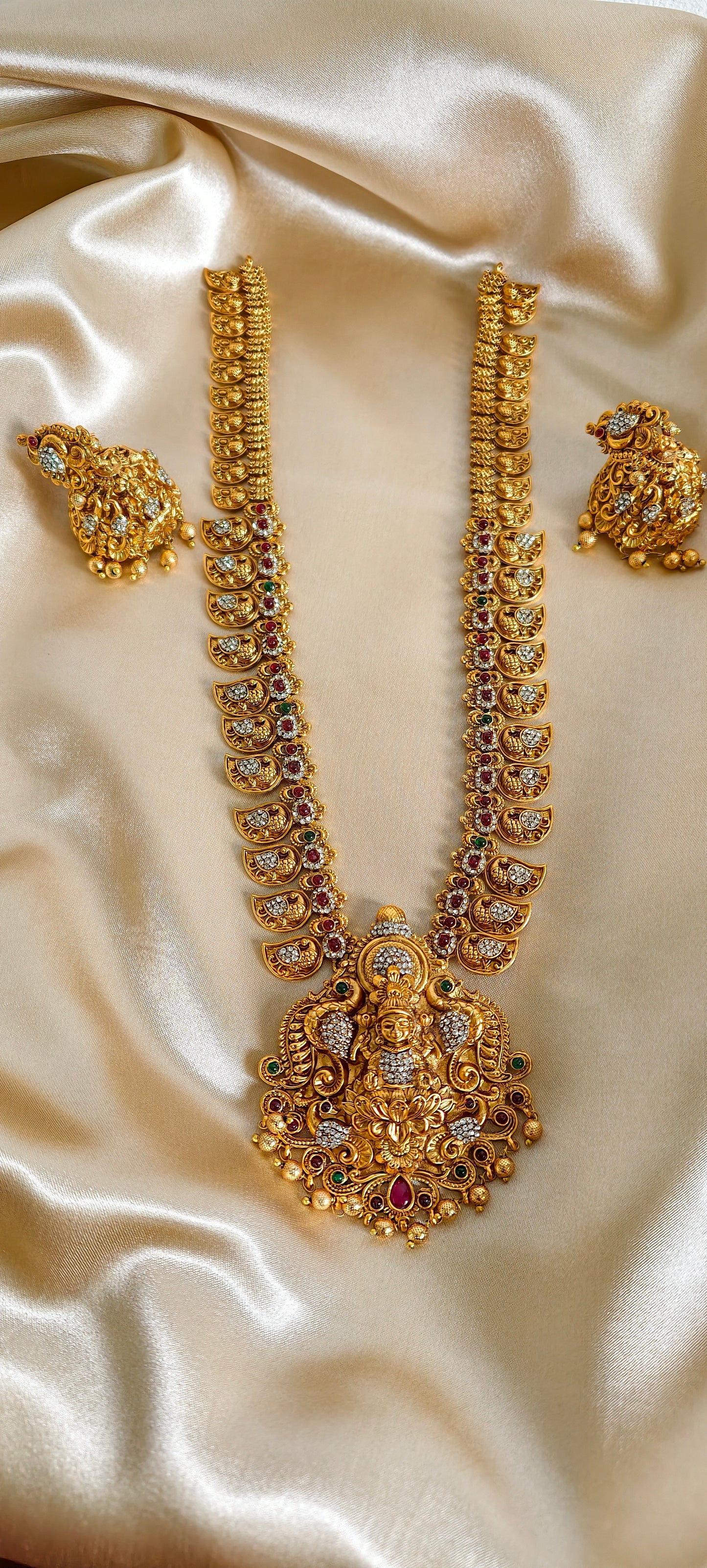 Urvasi Premium Nagas Stone Haram