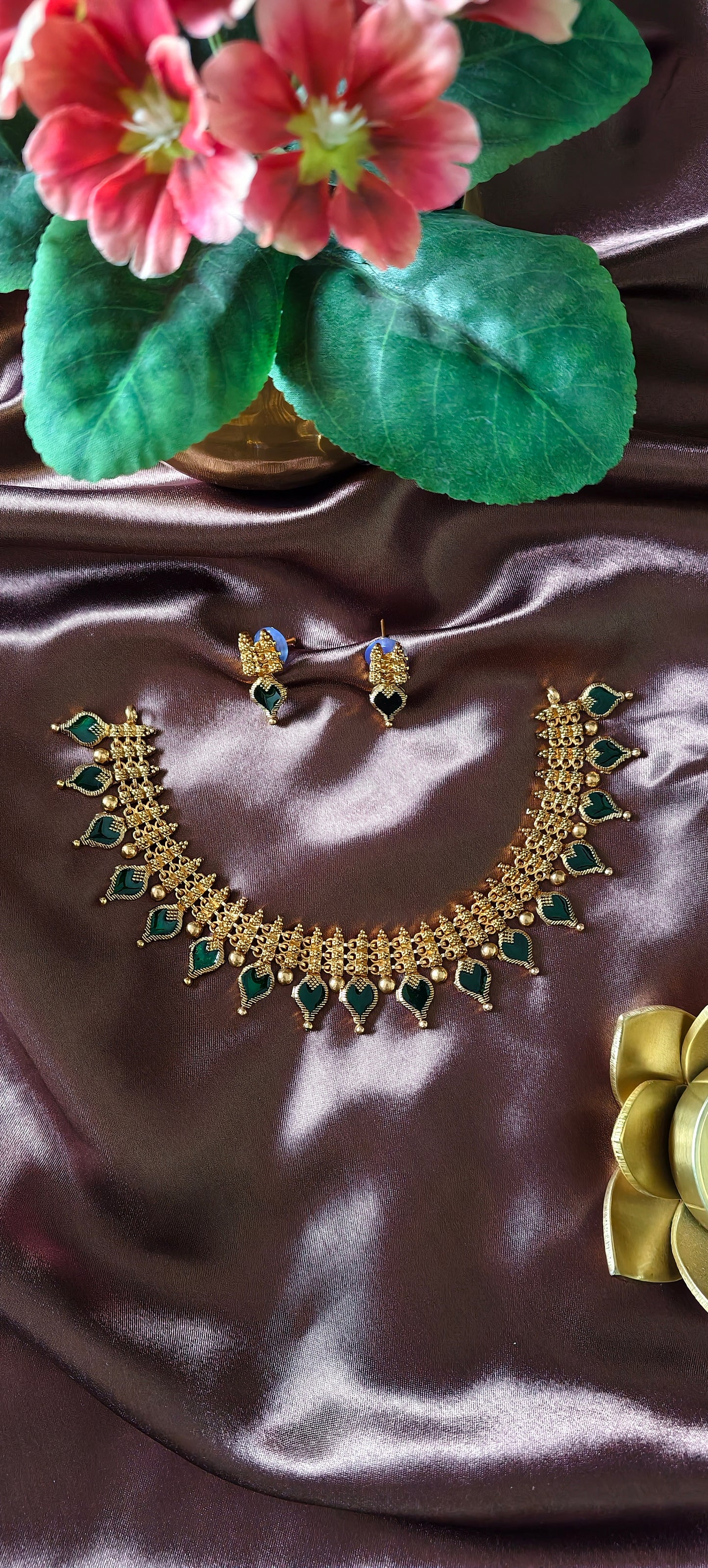 Red & Green Palakka Necklace Set
