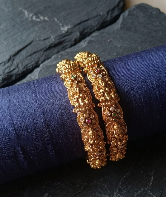 Antique Heavy Premium Bangles