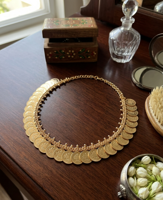 Gold tone Kaasu Necklace