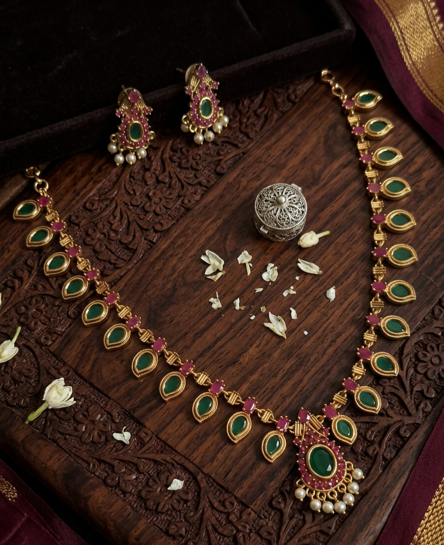 Maanga Palakka Necklace Set