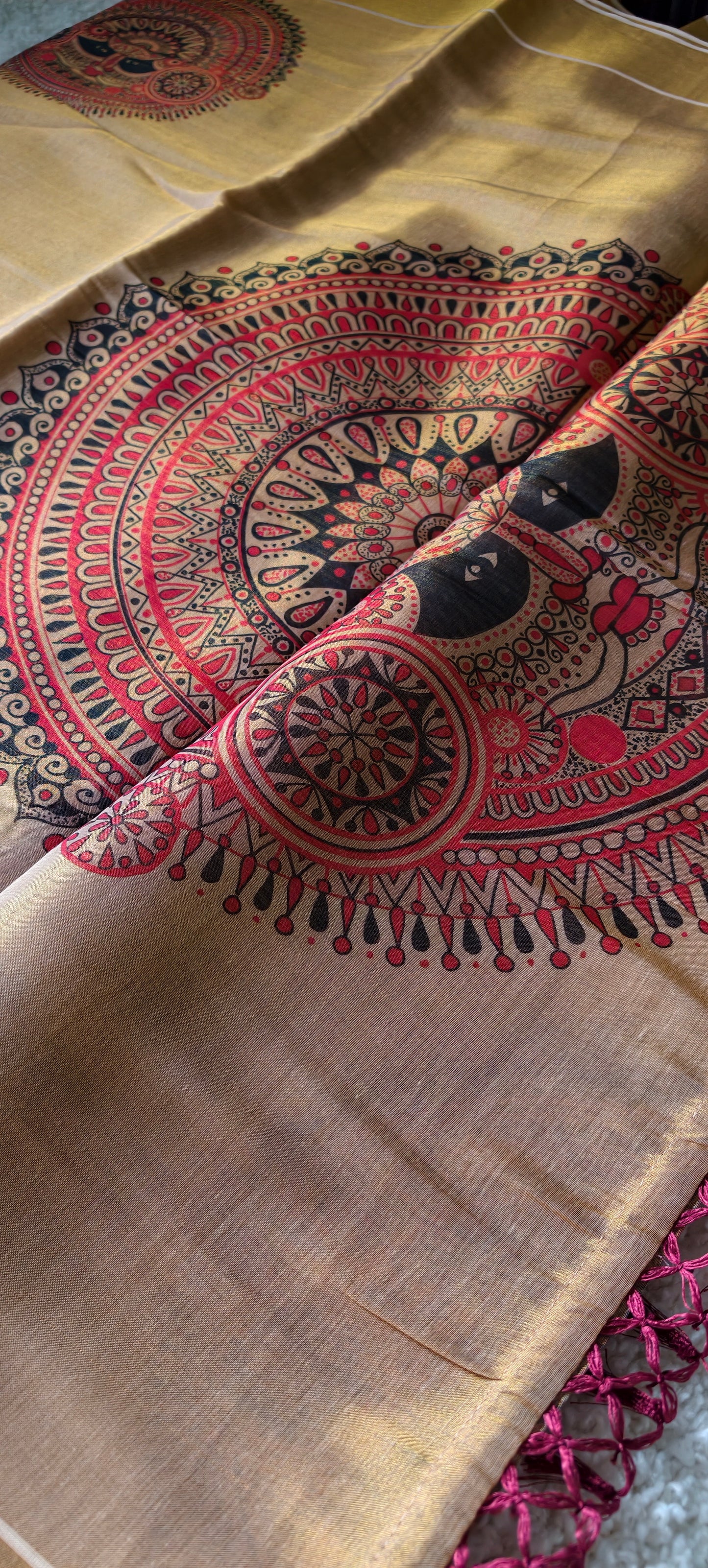 Theyyam Gold Tissue Handloom Saree