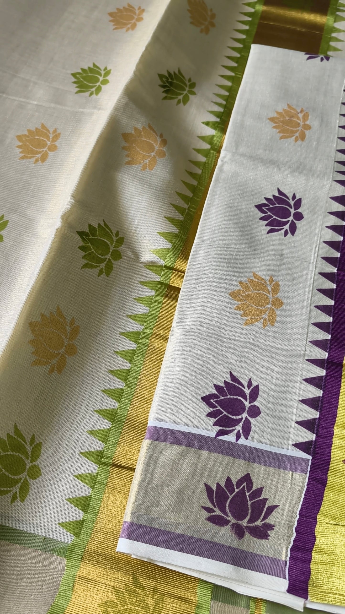 Lotus Kerala Tissue Pure Handloom Saree